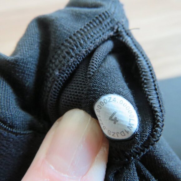 LULULEMON Invigorate Training Tank Top Undertone Black Multi Athleisure Sz US 4 - Picture 11 of 11